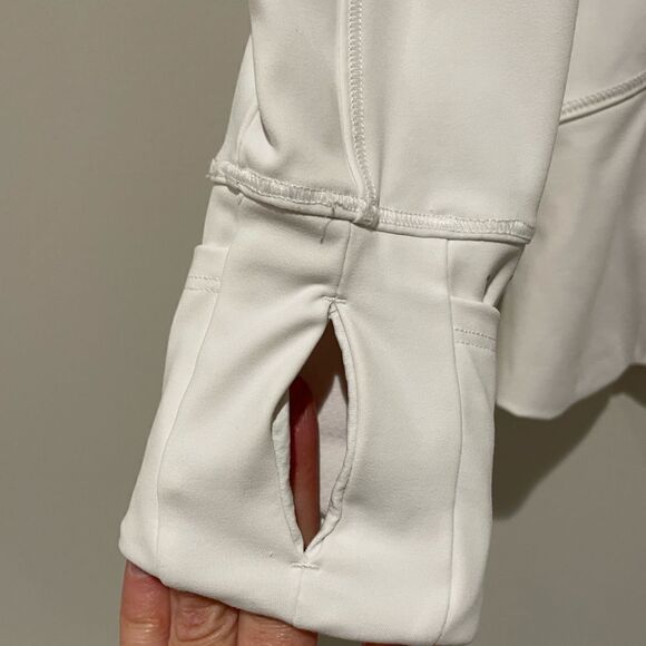 GUC Athleta athletic top white size medium - Picture 6 of 6